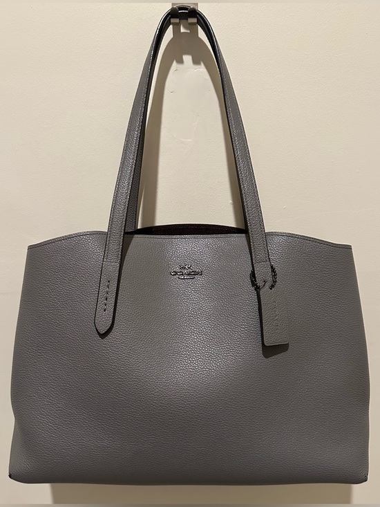 Coach Handbags - Coach Gray Pebbled Leather Tote